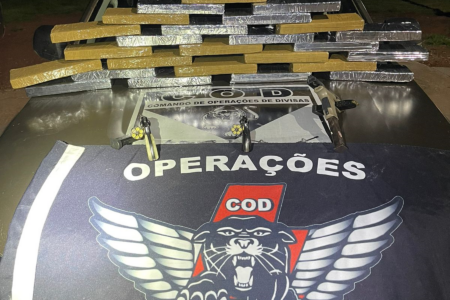 Três suspeitos de tráfico de drogas no MT morrem em confronto com o COD em Goiás Drogas, armas de fogo e uma camionete roubada