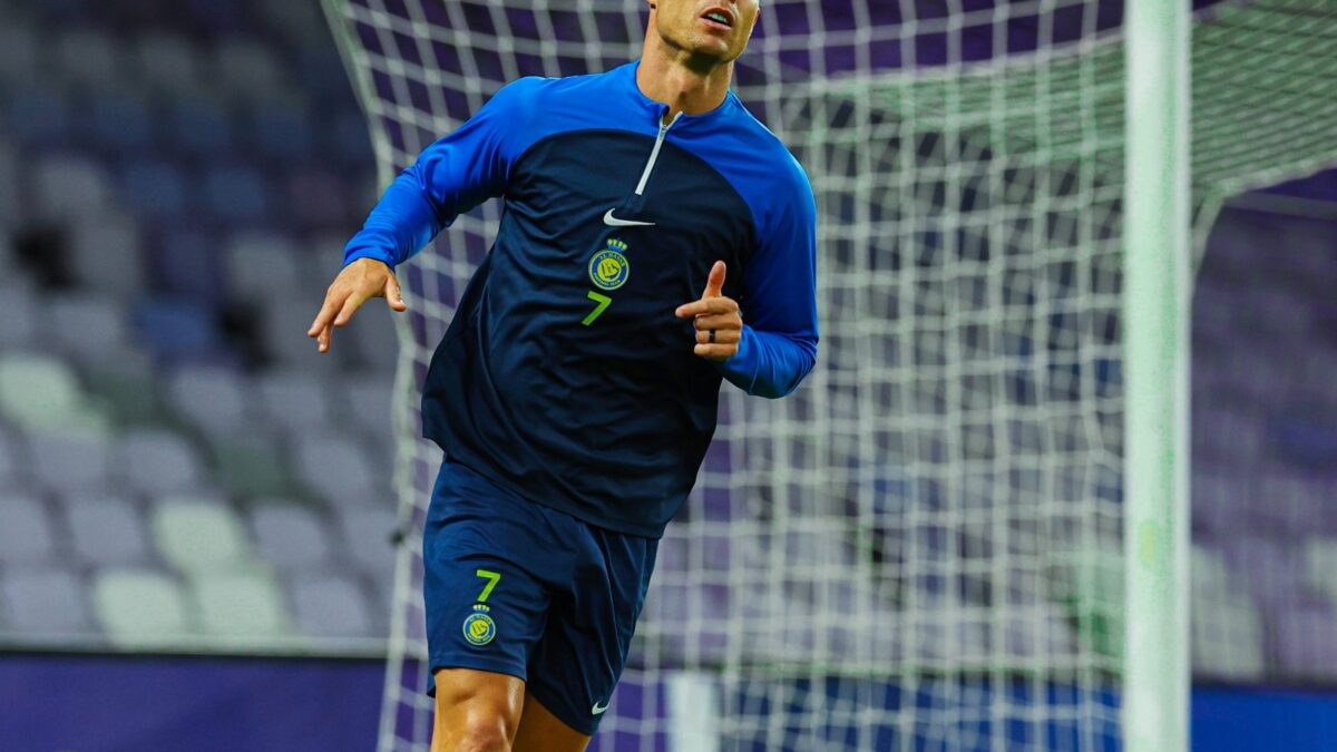 Cristiano Ronaldo aquecendo no Al-Nassr
