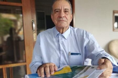 Ex-vereador Maurício Beraldo posa para foto (Foto: Facebook)