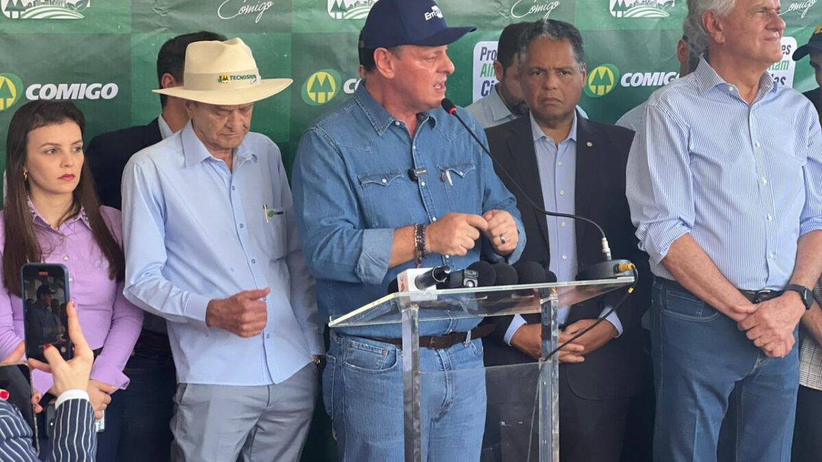 Tecnoshow 2024: Ministro da Agricultura anuncia exportação de soro fetal bovino "Ciência, pesquisa e respeito ao meio ambiente", disse Caiado