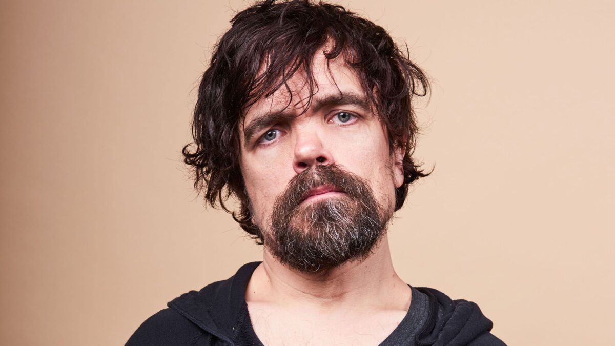 "Wicked", da Universal Pictures, encontrou sua cabra. Peter Dinklage vai fazer a voz do personagem Dr. Dillamond na adaptação cinematográfica do icônico musical da Broadway.