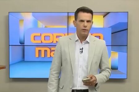 Apresentador da Record é assaltado a caminho do trabalho e chora ao vivo João Fernandes foi abordado por três criminosos armados