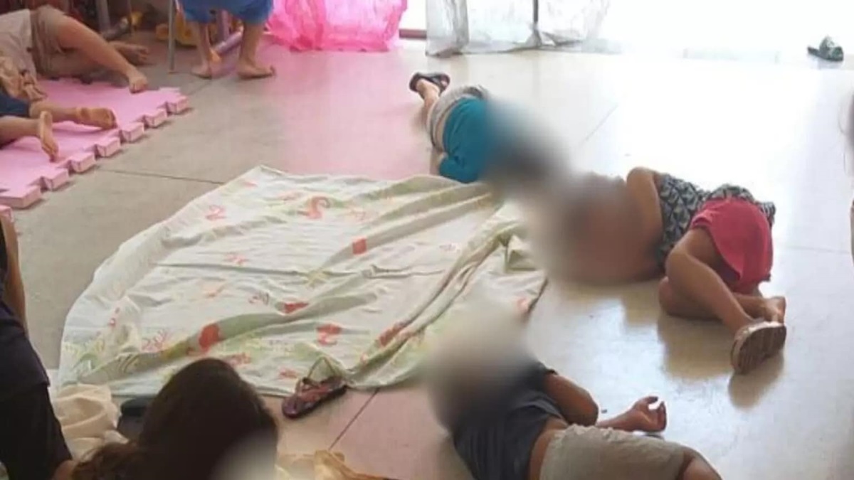 Crianças dormem no chão por falta de colchonetes em CMEI de Trindade, denunciam pais e professores