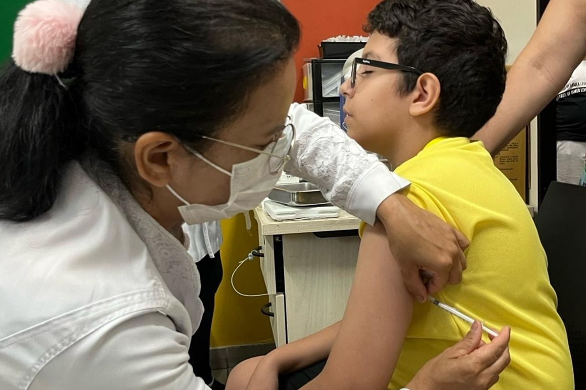 Goiânia tem 1,7 mil doses de vacina contra dengue em 12 unidades de saúde
