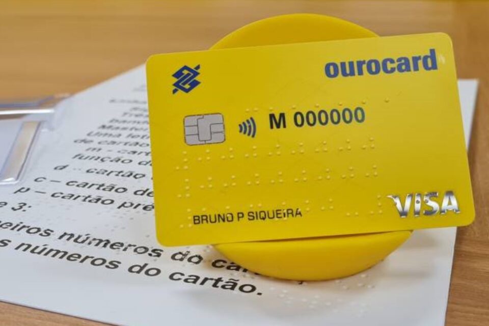 Cartão em libras do Banco do Brasil (Foto: Divulgação)