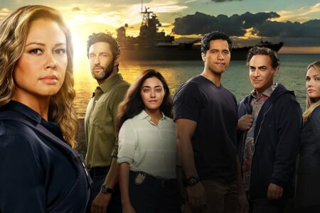 A CBS anunciou que cancelou "NCIS: Hawai'i" após três temporadas. O final da temporada do programa - e agora da série - está programado para ir ao ar em 6 de maio na rede. Aqui no Brasil, o show está disponível para assistir no Globoplay.