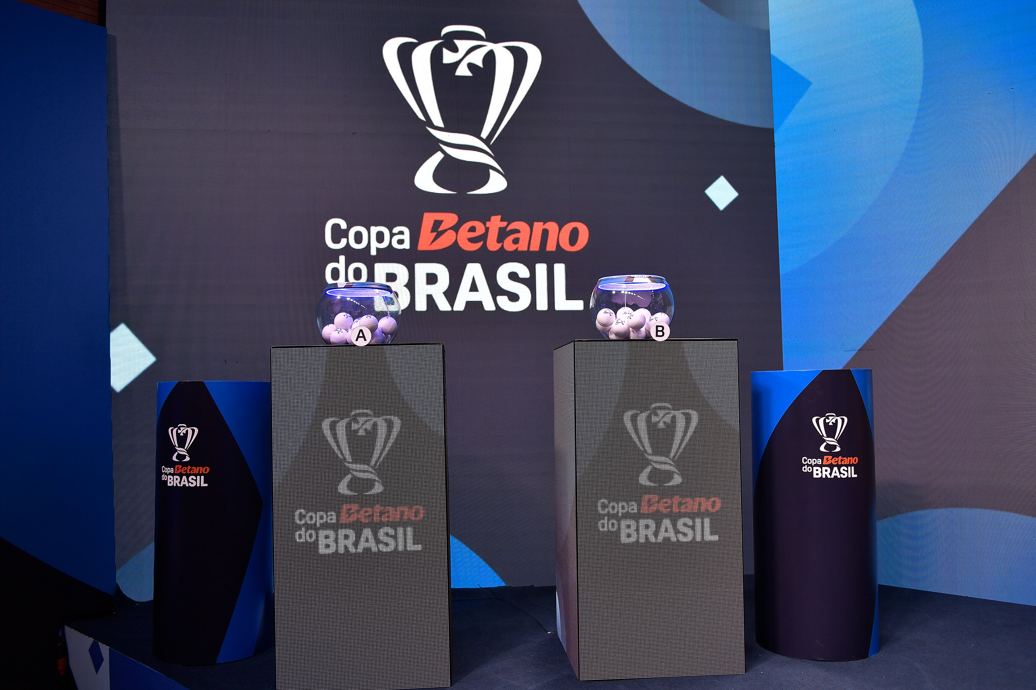 CBF divulga datas e horários para os jogos da Copa do Brasil; Atlético-GO e Goiás seguem na disputa