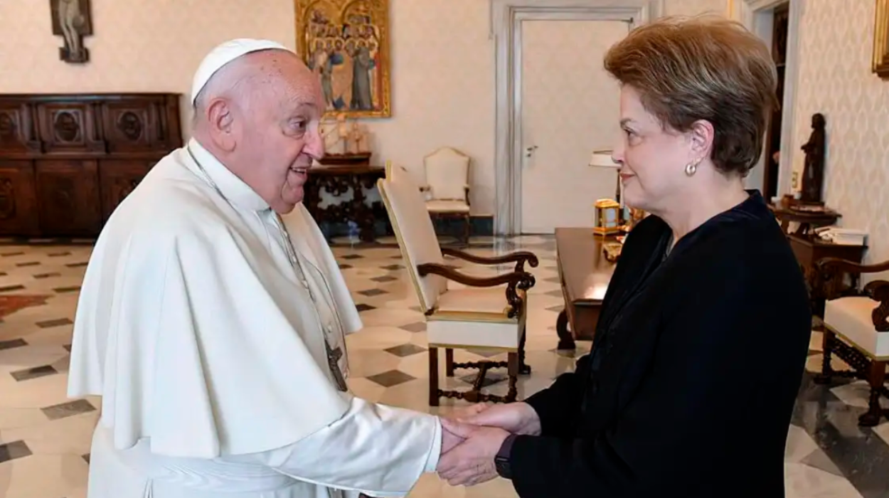 Papa Francisco recebe Dilma Rousseff no Vaticano