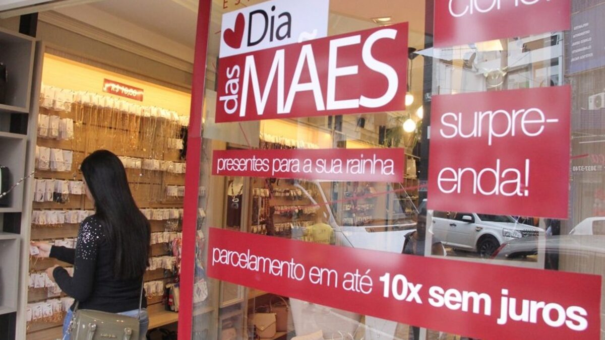 Comércio varejista espera aumento de 5% nas vendas do Dia das Mães, em Goiás