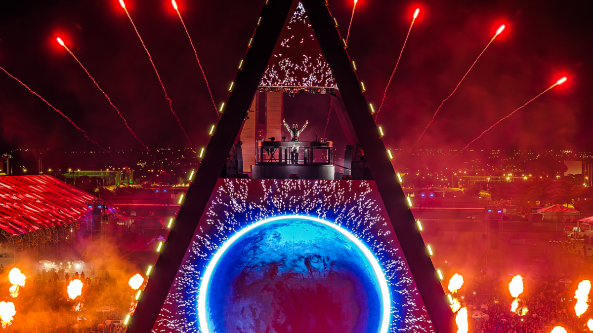Palco inédito que estará na turnê de Alok pelo Brasil (Foto: Filipe Miranda)
