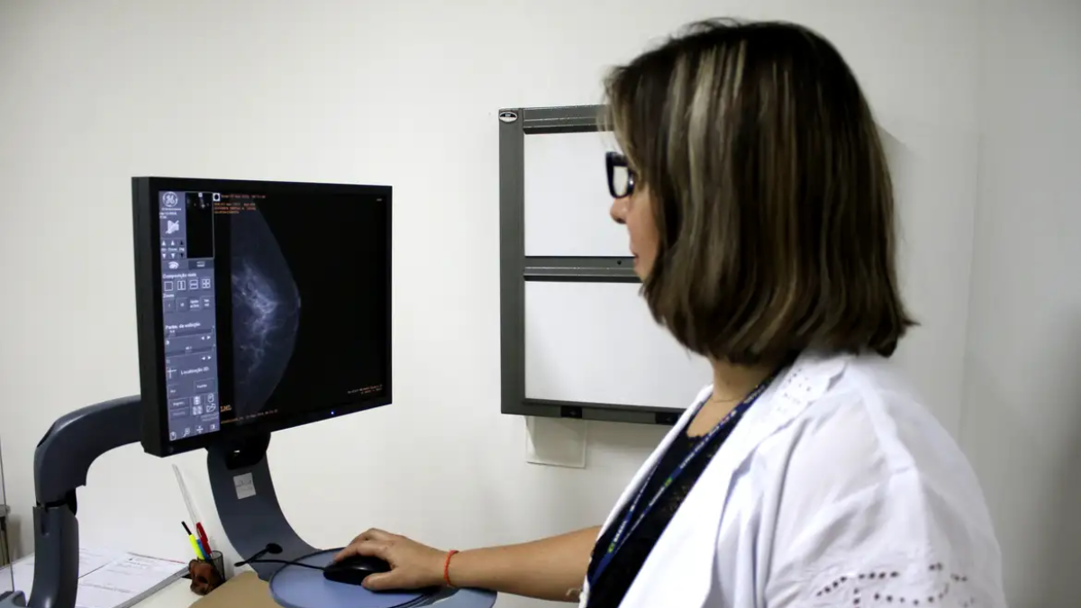 Lei goiana vai permitir exames de mama e ovário em mulheres com histórico familiar de câncer