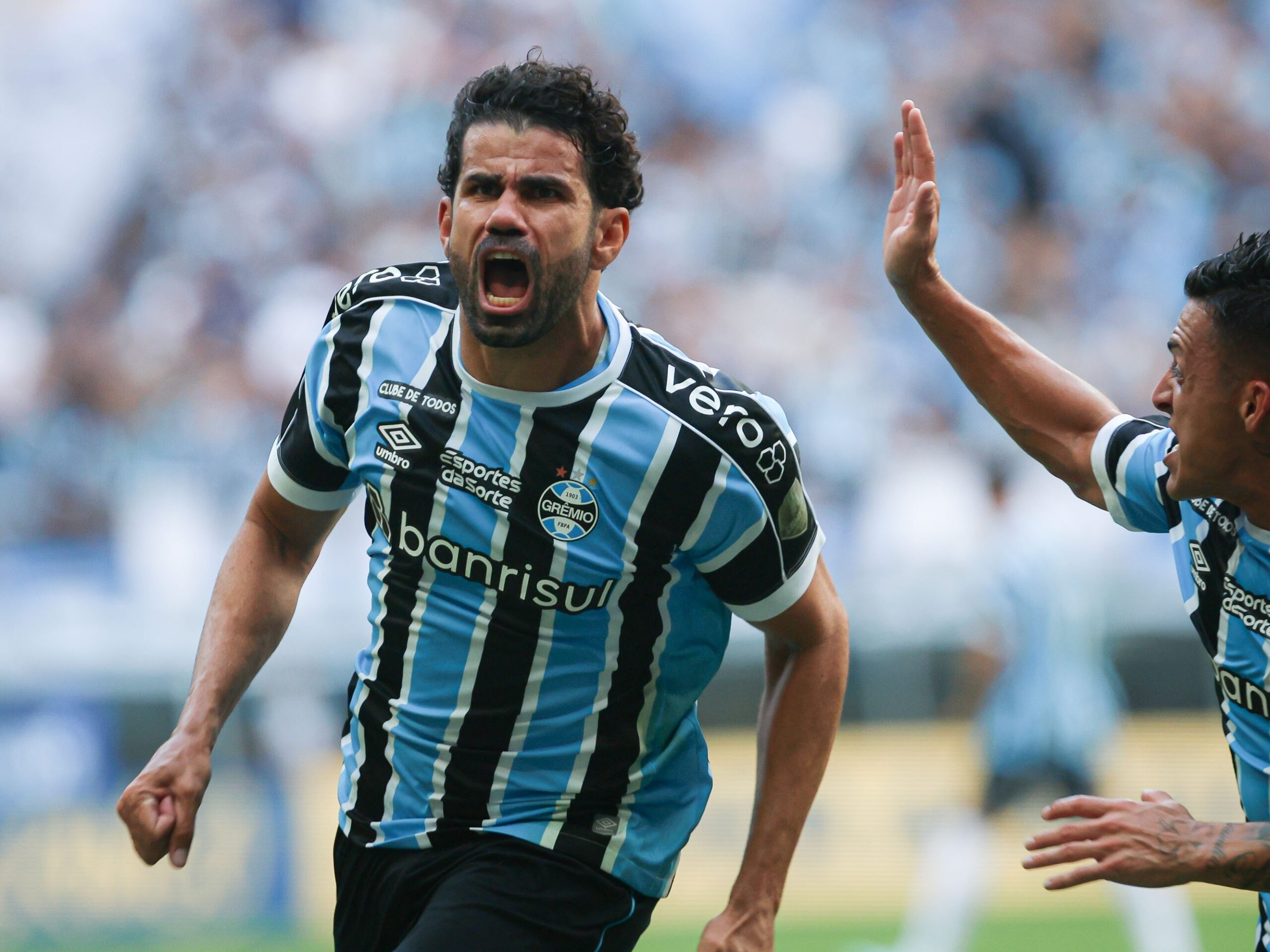 Herói do hepta: início empolgante de Diego Costa faz Grêmio esquecer Suárez