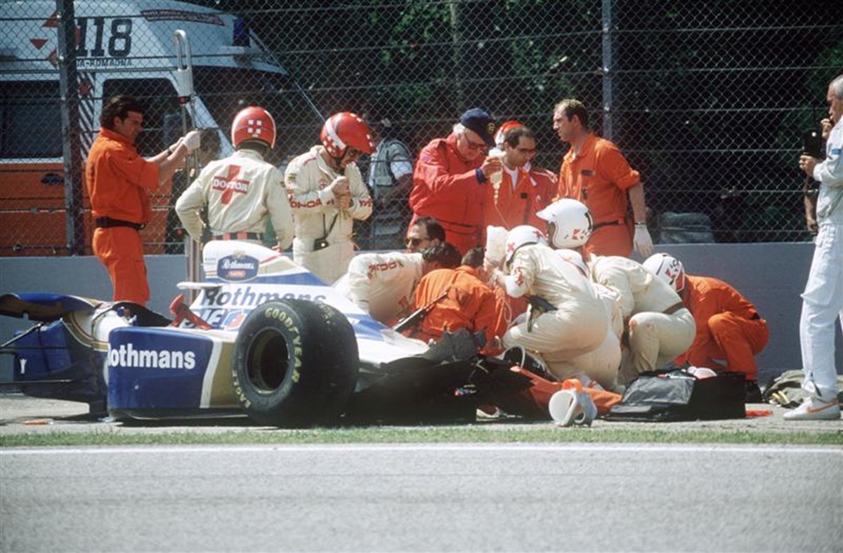 ‘As bruxas sobrevoaram o autódromo de Ímola’, diz médico que socorreu Senna