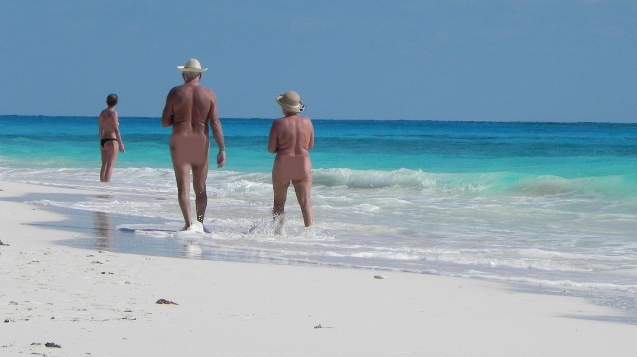 Veja quais são as principais praias de nudismo do Brasil e do mundo