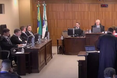 Desembargador do TRE vota pela cassação de Moro e empata julgamento