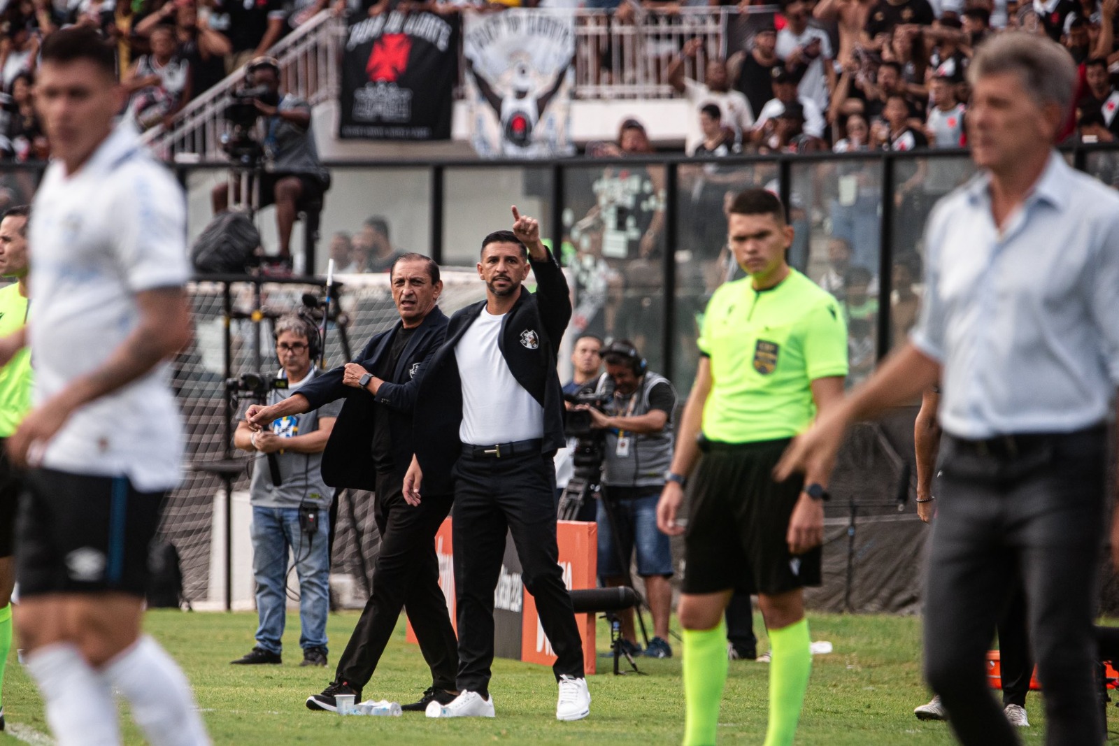 Vasco lamenta declaração machista de técnico