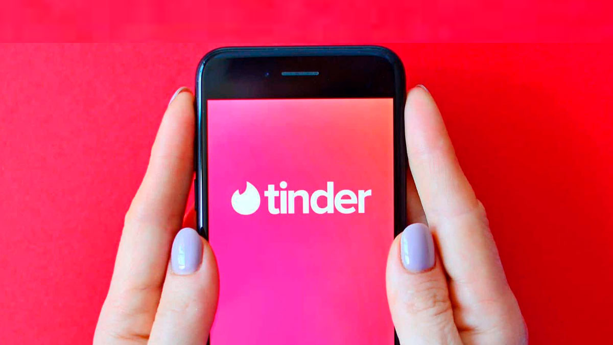 Através de um link, usuários do Tinder agora podem compartilhar com o quem, quando e onde de seus encontros com amigos - Divulgação/Tinder
