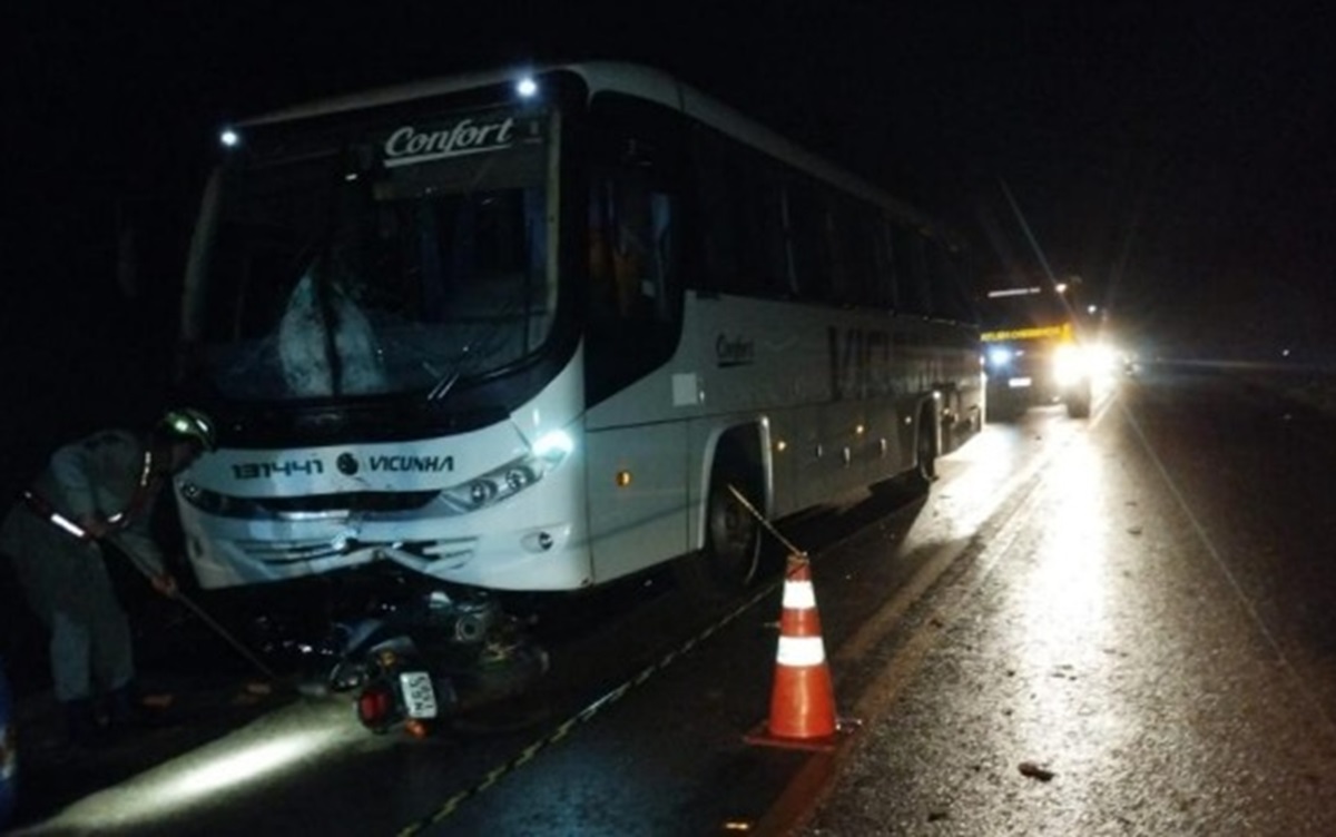 Goianésia: Motociclista morre em acidente com ônibus