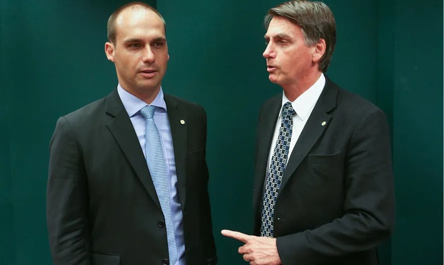 Eduardo Bolsonaro é processado por sindicato após chamar Polícia Federal de ‘cachorrinhos do Moraes’