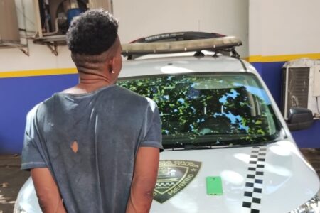 Guarda Civil prende suspeito de roubar celular e dar facada no ombro da vítima, em Goiânia
