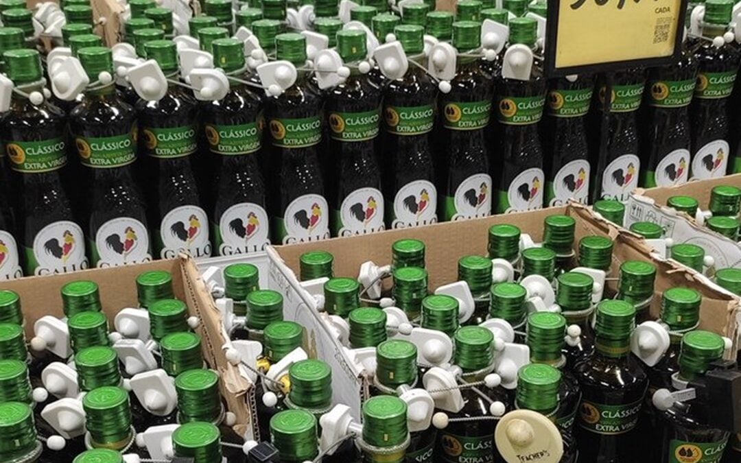 Azeite vira artigo de luxo e ganha lacres antifurto em supermercados Produto acumula alta de 44,23% desde 2020