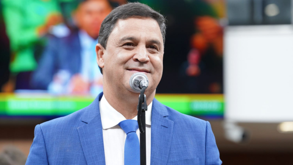 Três dias após infarto, deputado Wilde Cambão deixa UTI e vai para o quarto