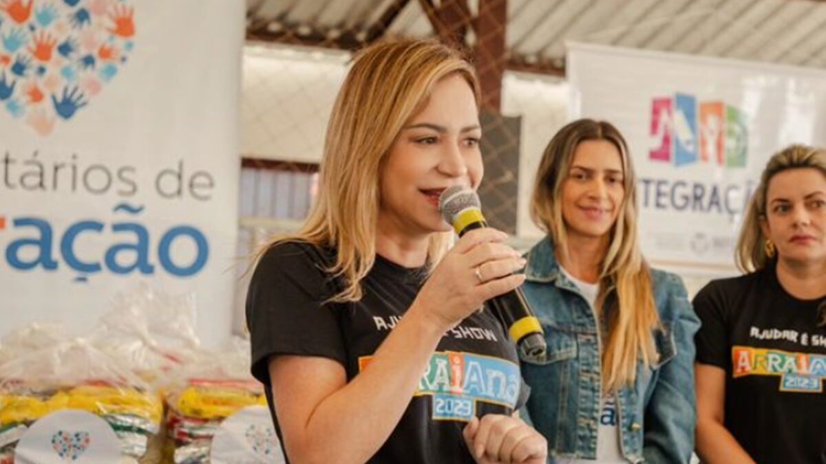 Prefeito Roberto Naves lança Eerizânia Freitas para sucessão em Anápolis