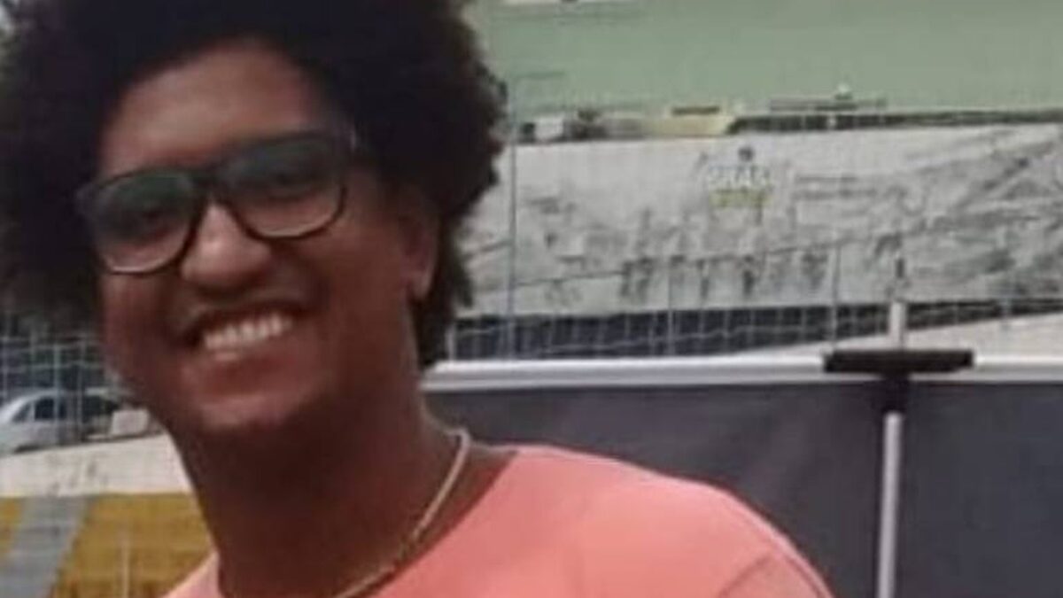 Justiça de SP solta professor que tinha sido preso por roubo que aconteceu quando ele dava aula