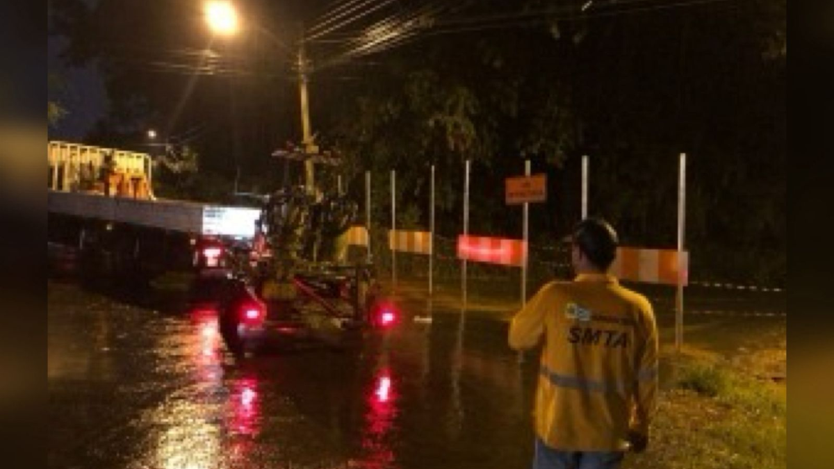 Aparecida: trecho da Avenida Brasil é bloqueado após asfalto ceder