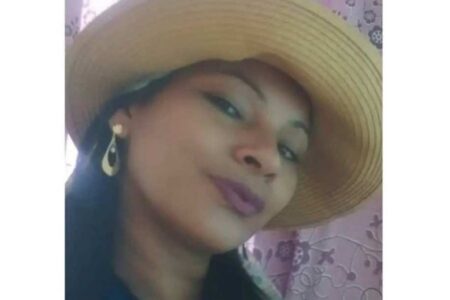 Presa mulher que jogou água quente na sobrinha por ciúmes do marido O crime ocorreu no dia 3 de abril e mulher era considerada foragida