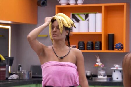 BBB 24: Beatriz desfila com bananas na cabeça durante briga com Davi Baiano chamou paulista de egoísta no último Sincerão