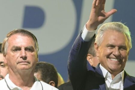 "É sempre uma alegria recebê-lo em Goiás, Bolsonaro", diz Caiado