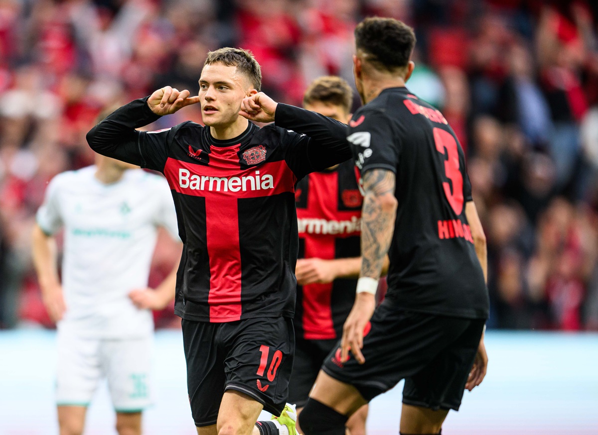 Bayer quebra jejum histórico com goleada e é campeão alemão pela 1ª vez