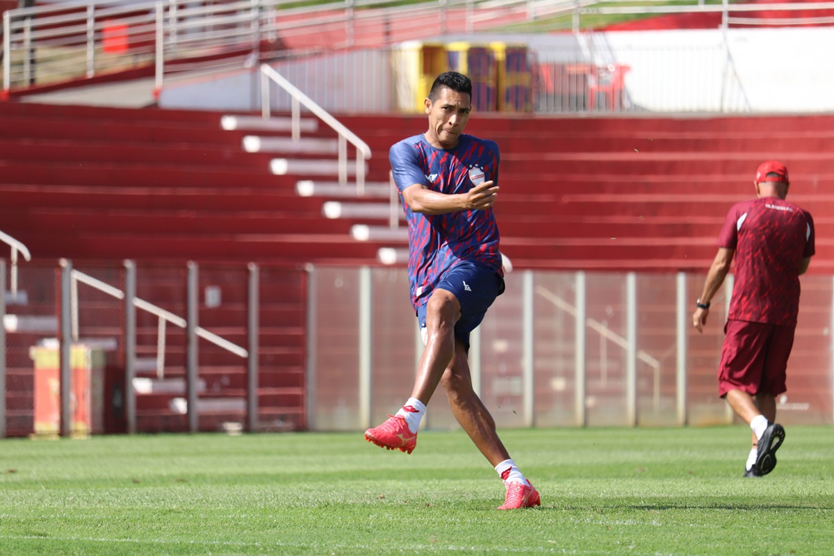 Para voltar a vencer na Série B, técnico Márcio Fernandes deverá fazer alteração na equipe dp Vila Nova