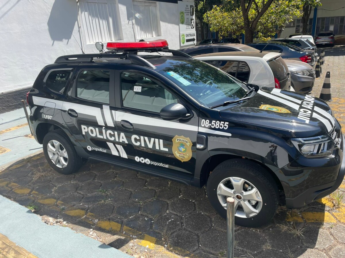 Goiás: mulher é presa suspeita de inventar que o pai idoso abusou de criança para extorqui-lo