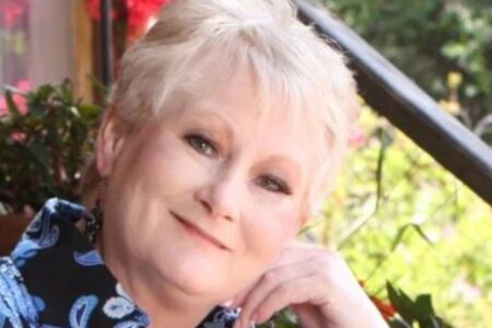 Mulher de 72 anos fatura R$ 255 mil por mês no Onlyfans; veja fotos Pandemia fez Michelle Hardenbrook investir numa outra carreira