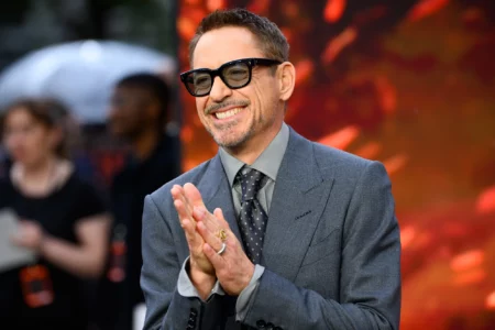 Robert Downey Jr. fará sua estreia na Broadway este ano com a peça, “McNeal”.