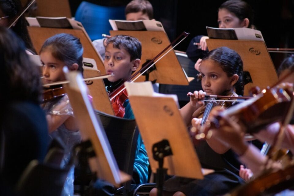 Orquestras realizam concerto em homenagem ao Mês das Mães