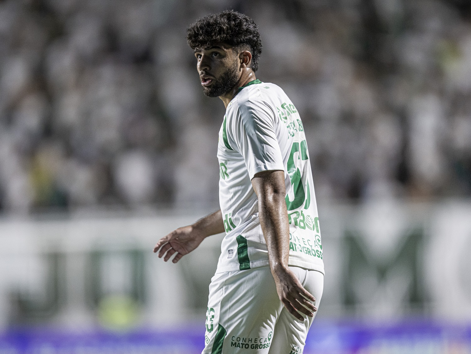 Juan Tavares lamenta derrota, mas acredita em potencial da equipe para decidir jogo em casa