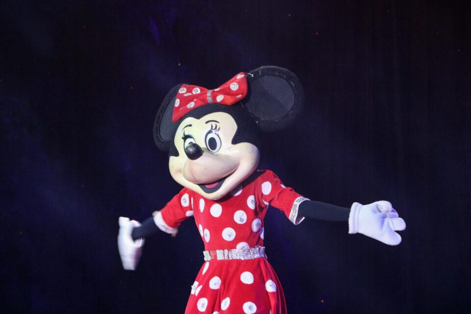 Espetáculo ‘Disney Magic Show’ oferece entrada gratuita para crianças em Goiânia