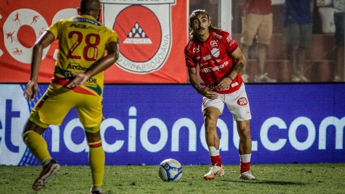 Apodi em ação durante jogo contra o Brusque