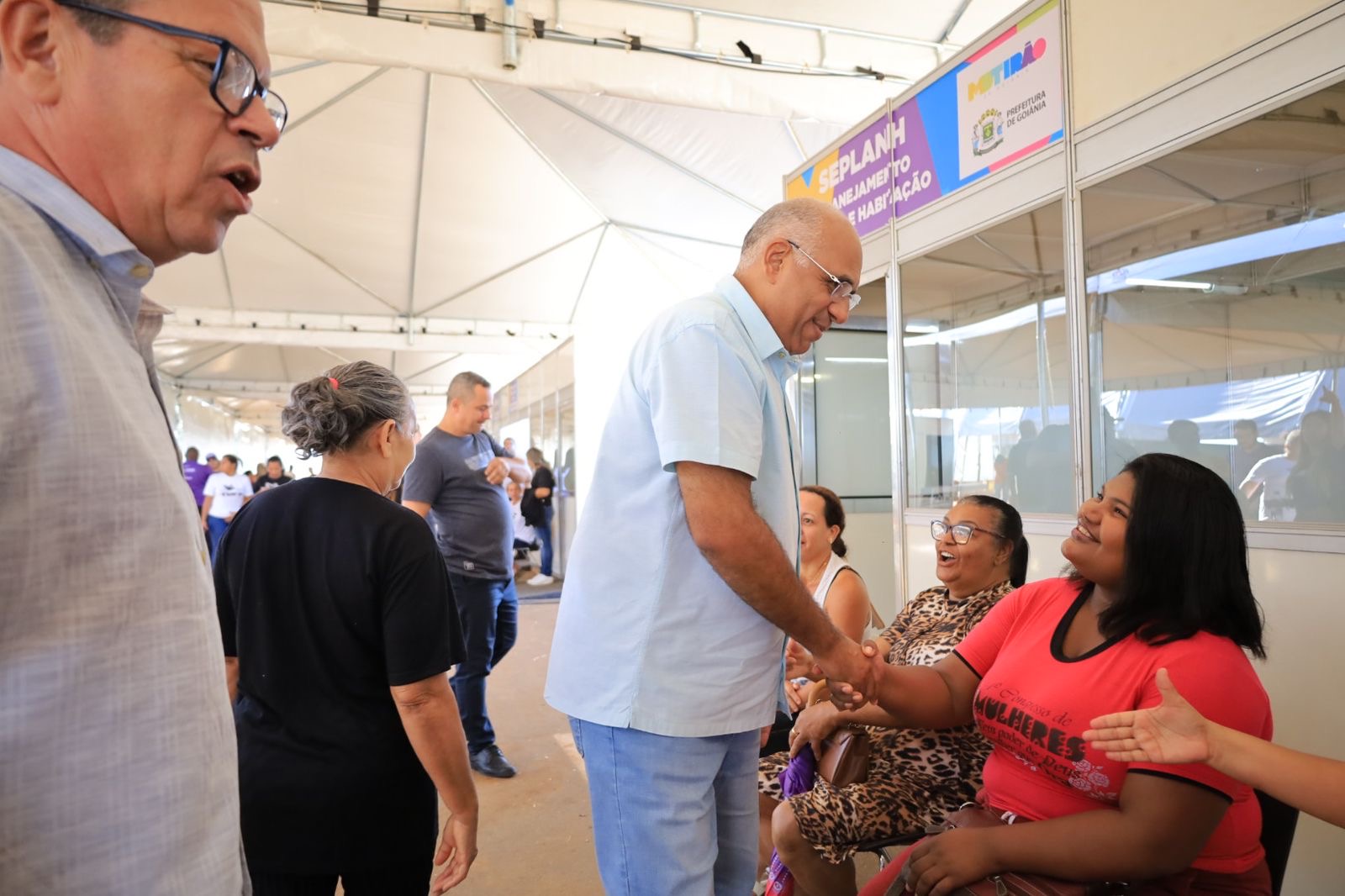 Rogério abre gabinete no 4º Mutirão de Goiânia com atendimento humanizado e inclusivo