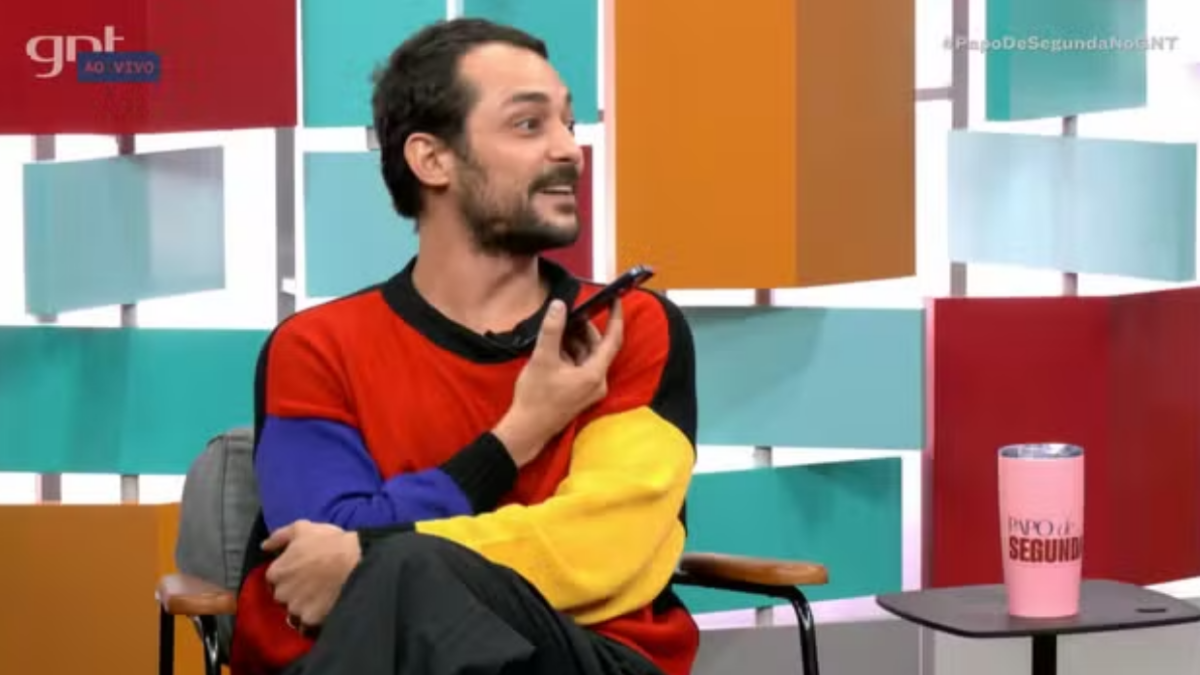 Eduardo Sterblitch fala sobre desafeto com Bola, do Pânico na TV (Foto: reprodução GNT / Gshow)