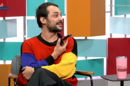 Eduardo Sterblitch fala sobre desafeto com Bola, do Pânico na TV (Foto: reprodução GNT / Gshow)