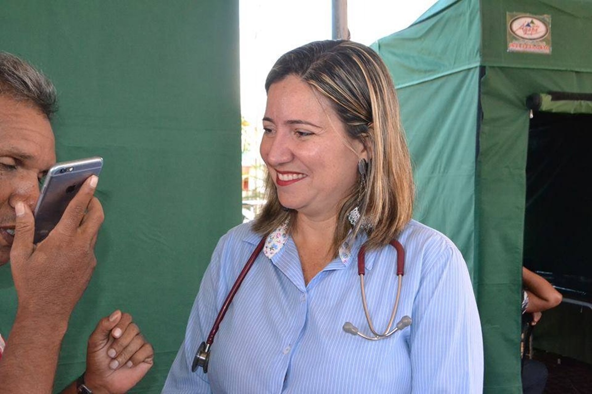 Justiça manda reintegrar ex-prefeita ao cargo de médica de Cachoeira Dourada