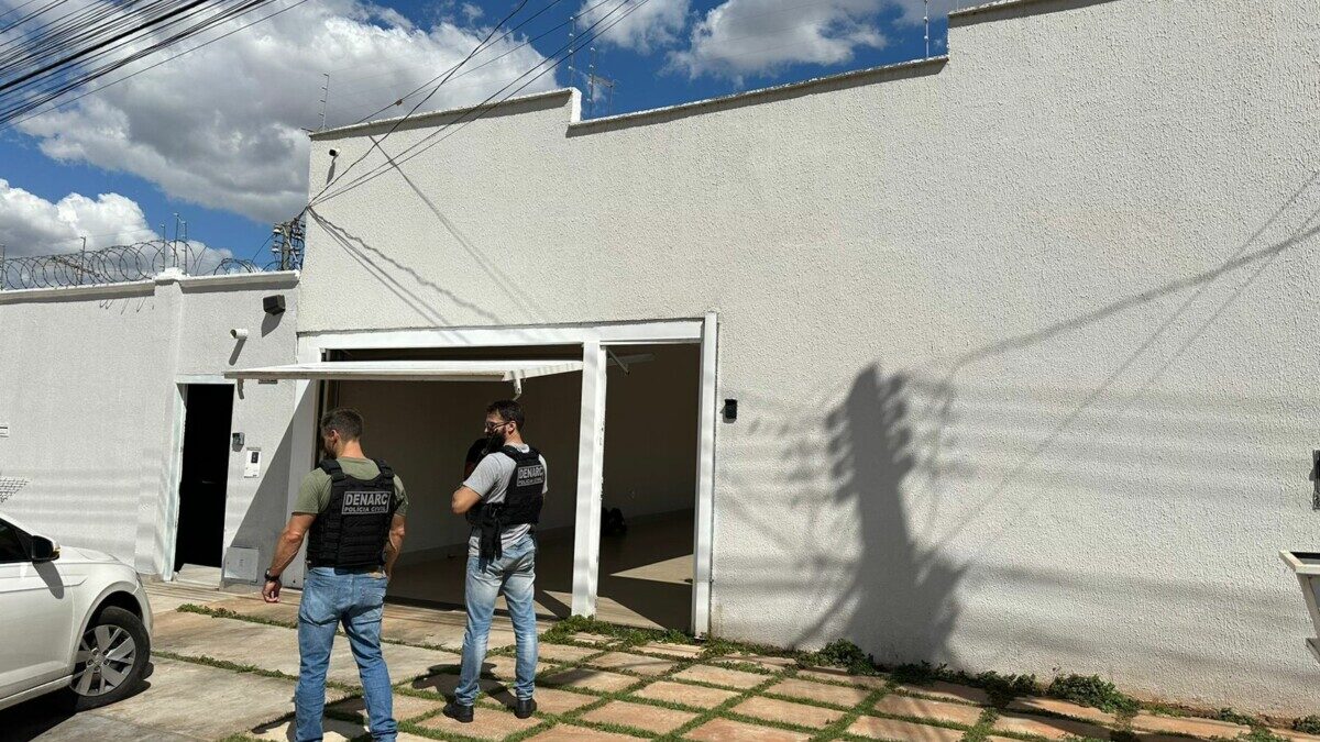 Casal é preso por distribuição de drogas na região metropolitana de Goiânia