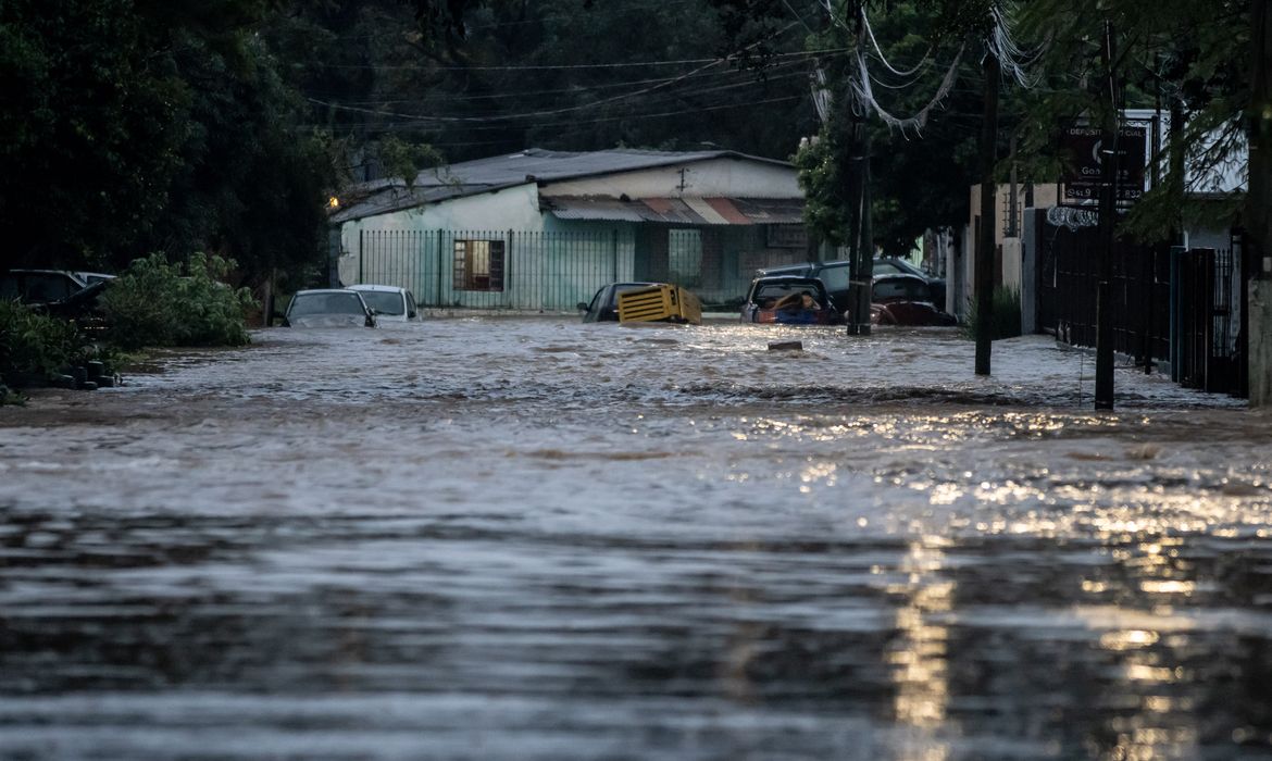 Rio Grande do Sul investiga mais de 800 casos de leptospirose