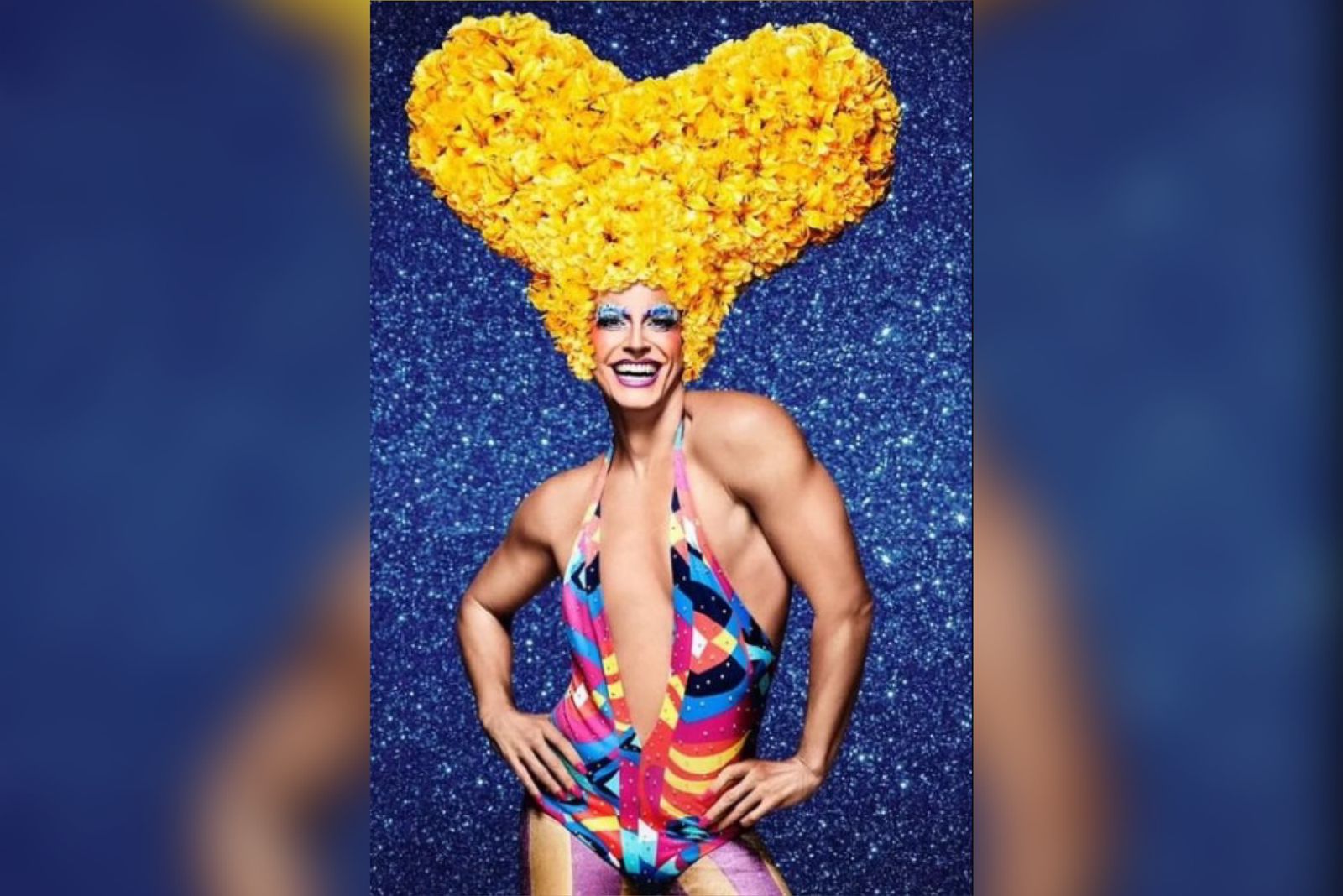 Reconhece? Reynaldo Gianecchini surge ‘montada’ para viver drag queen no teatro