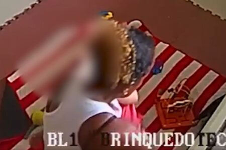 Bebê foi agredido em área infantil de prédio no Rio de Janeiro (Foto reprodução)