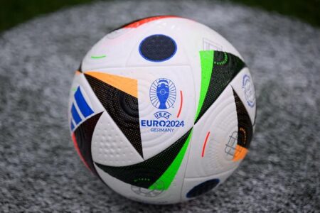 Bola oficial da Euro 2024